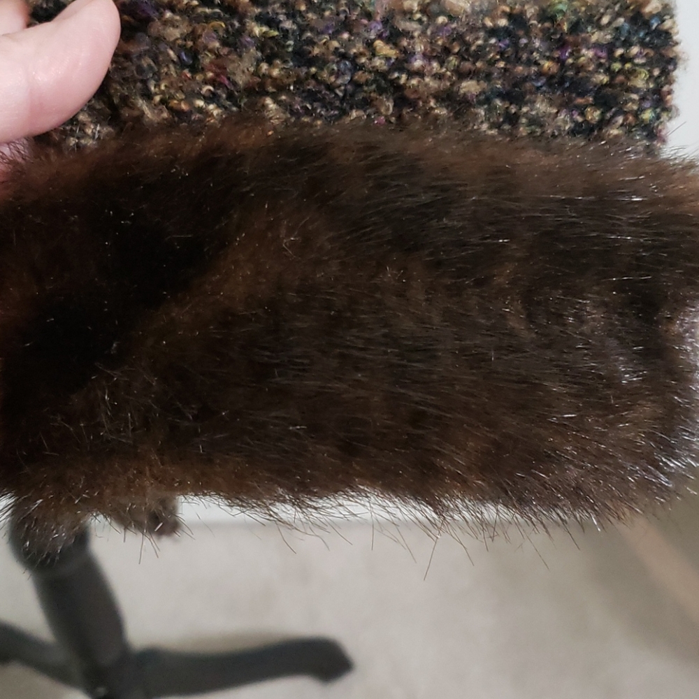Cynthia Max sweater jacket - Picture 3 of 10